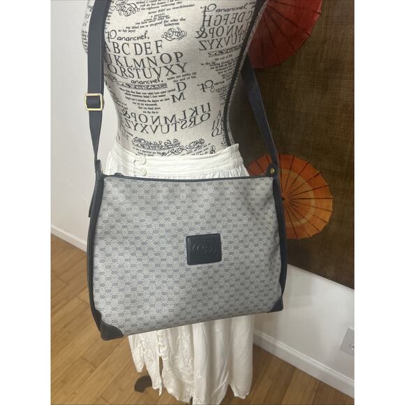 Vintage Gucci GG Supreme Monogram Canvas Tote W/ Blue Leather Trim Italian Luxe - Picture 1 of 10